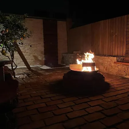 Casa de Férias Casa Em Madeira Com Jardim Privado Peniche